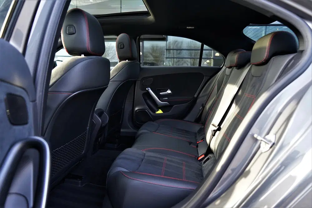 Mercedes-Benz A-Klasse 250 e AMG 218pk Pano Camera Sfeerverl uit 2022, foto 7