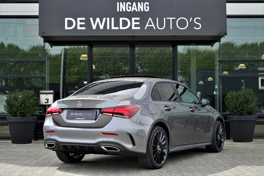 Mercedes-Benz A-Klasse 250 e AMG 218pk Pano Camera Sfeerverl uit 2022, foto 9