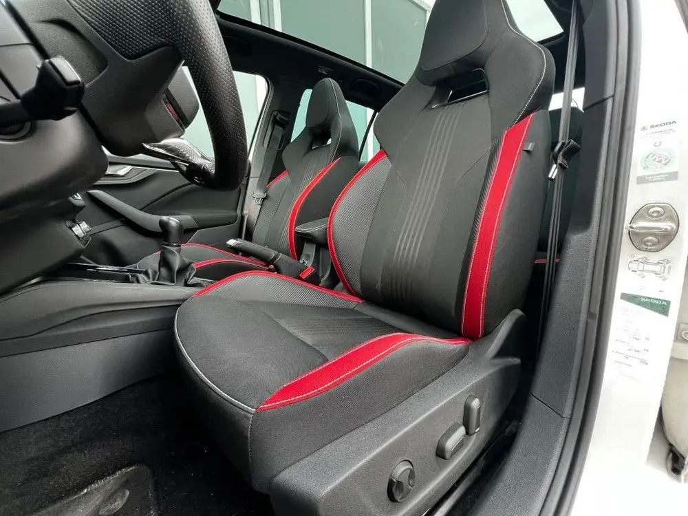 Skoda Kamiq 1.0TSI 110pk Monte Carlo uit 2022, foto 5