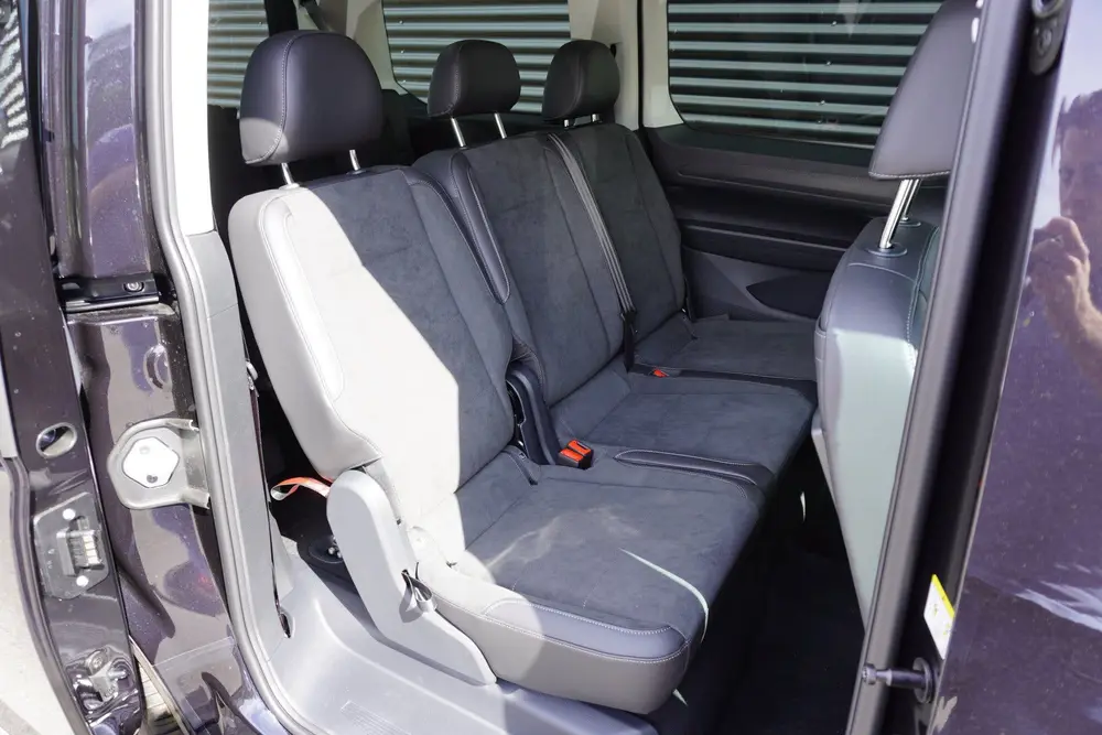 Volkswagen Caddy Maxi L2 150pk Plug-in Hybride Style Automaa uit 2026, foto 5