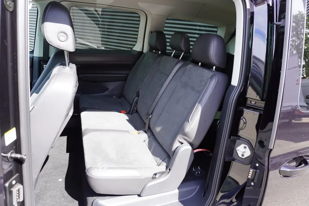 Volkswagen Caddy Maxi L2 150pk Plug-in Hybride Style Automaa uit 2026, foto 9