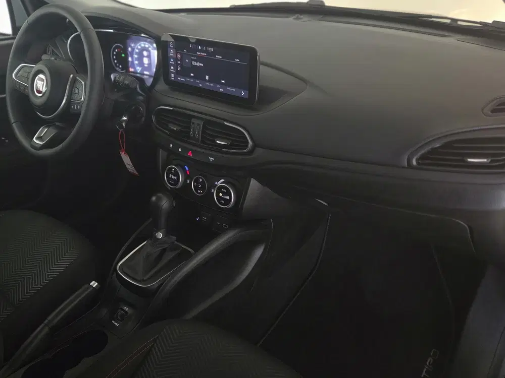 Fiat Tipo 1.5 Hybrid Garmin uit 2023, foto 13
