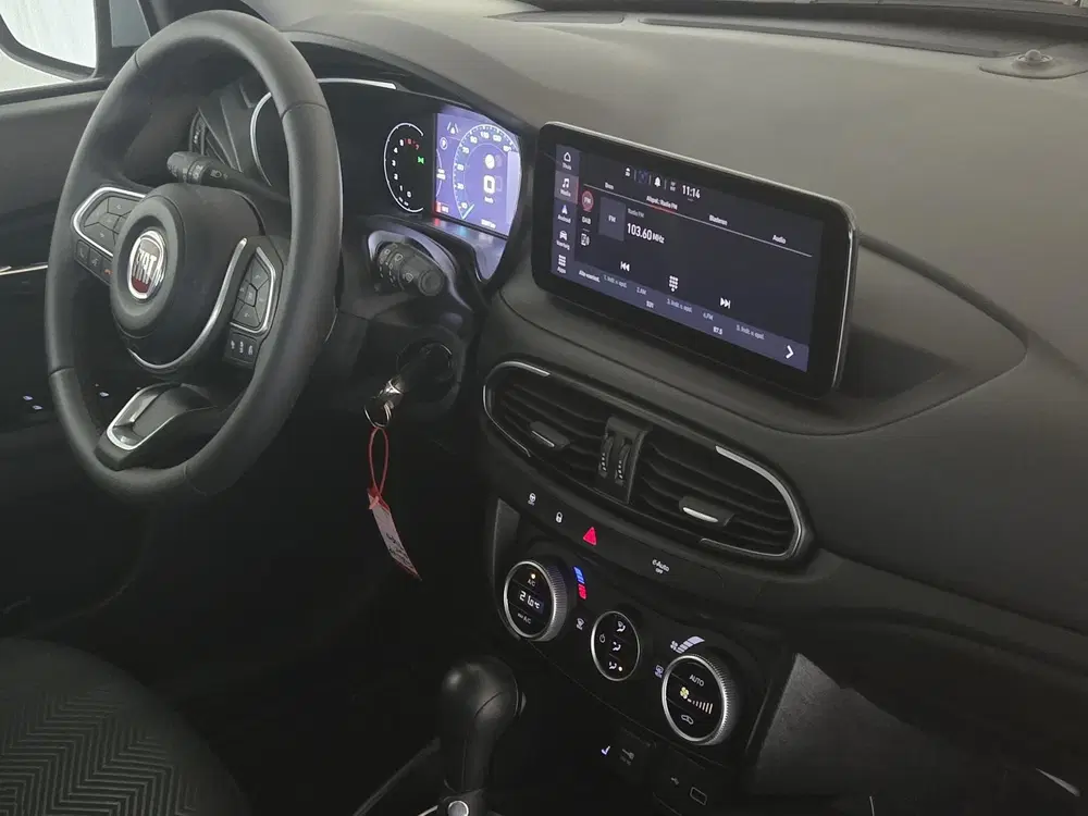 Fiat Tipo 1.5 Hybrid Garmin uit 2023, foto 2