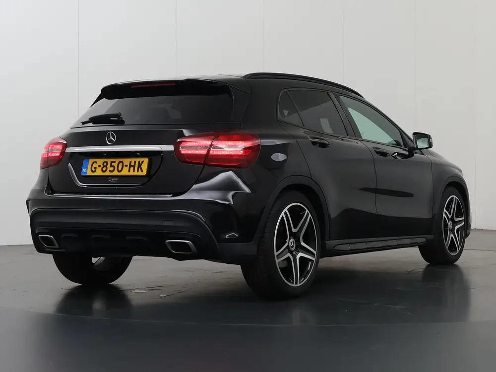 Mercedes-Benz GLA 180 Business Solution AMG Limited uit 2019, foto 2