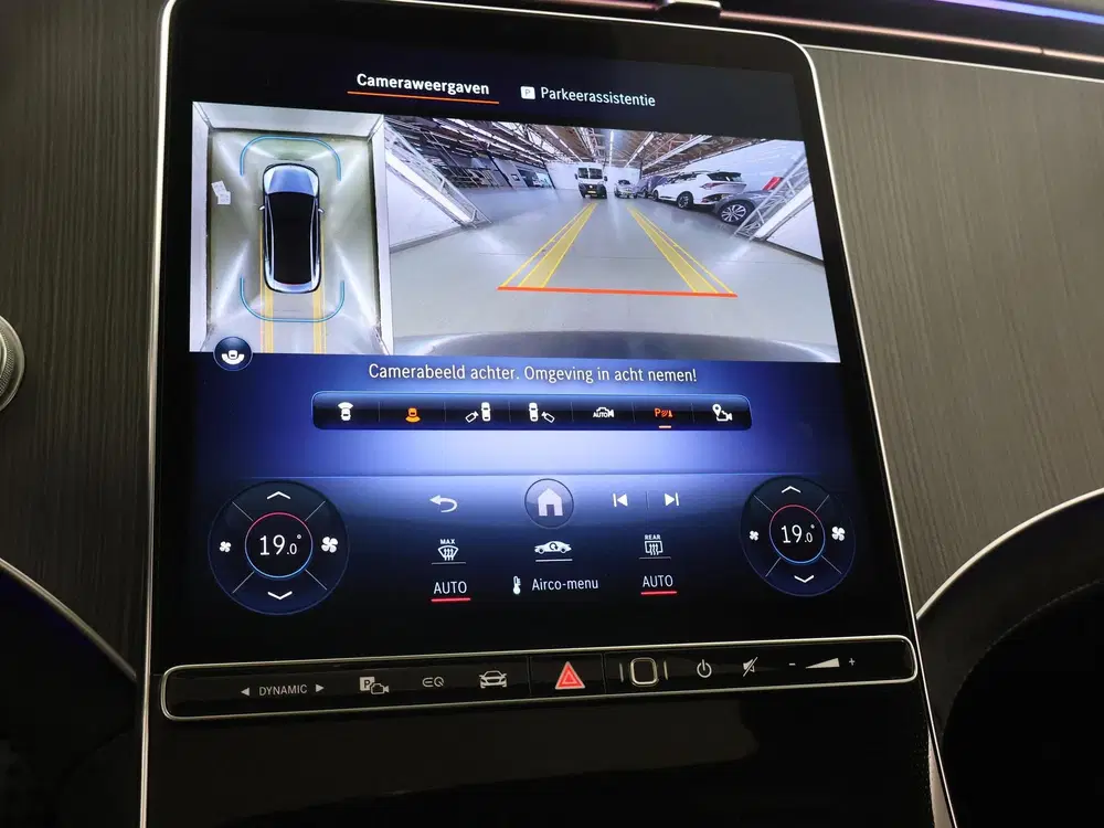 Mercedes-Benz EQE 300 AMG Line 89 kWh uit 2024, foto 15