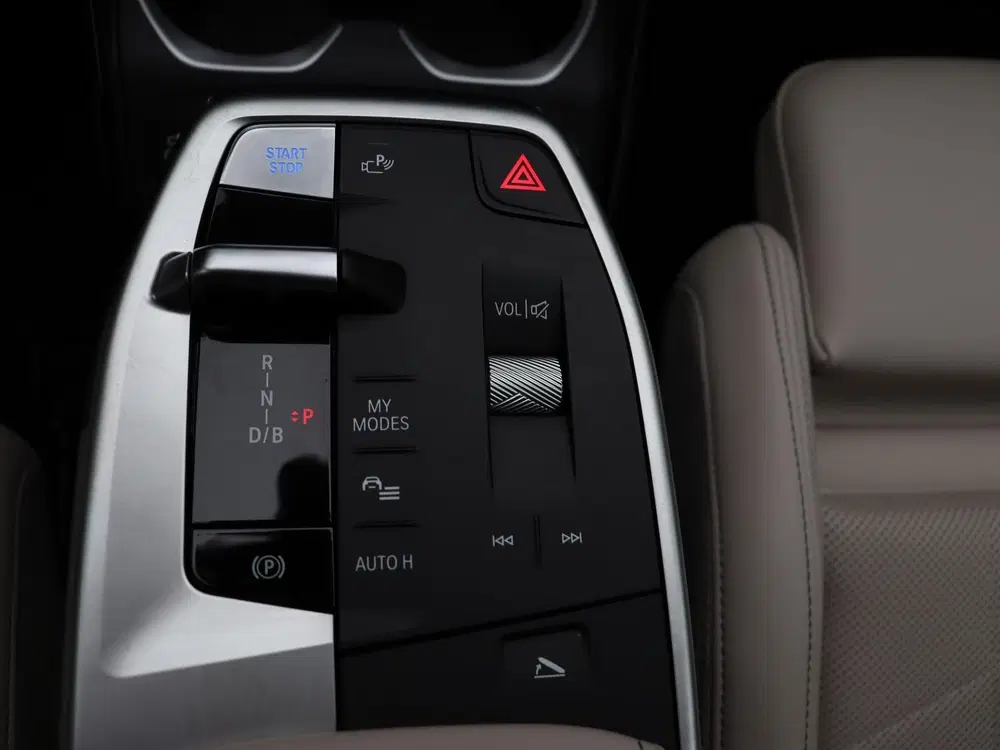 BMW iX1 xDrive30 M Sportpakket uit 2025, foto 19