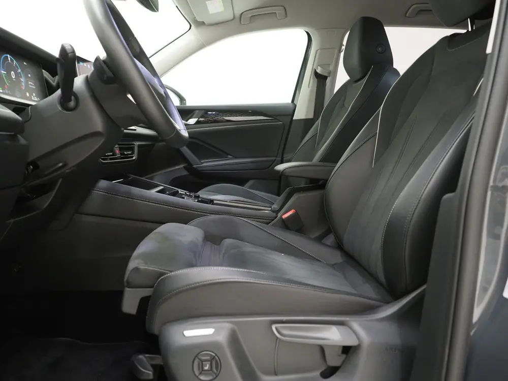 Volkswagen Tayron 1.5 eHybrid Elegance 272PK | Leder/Alcanta uit 2025, foto 17