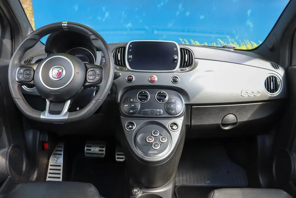 Fiat 500 1.4 T-Jet Abarth Turismo 165pk - Panorama - Grigio uit 2019, foto 12