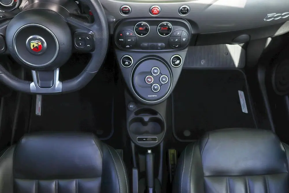 Fiat 500 1.4 T-Jet Abarth Turismo 165pk - Panorama - Grigio uit 2019, foto 13