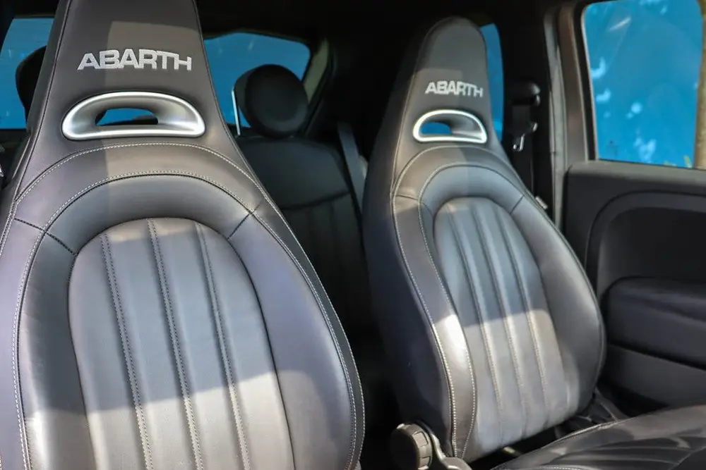 Fiat 500 1.4 T-Jet Abarth Turismo 165pk - Panorama - Grigio uit 2019, foto 14