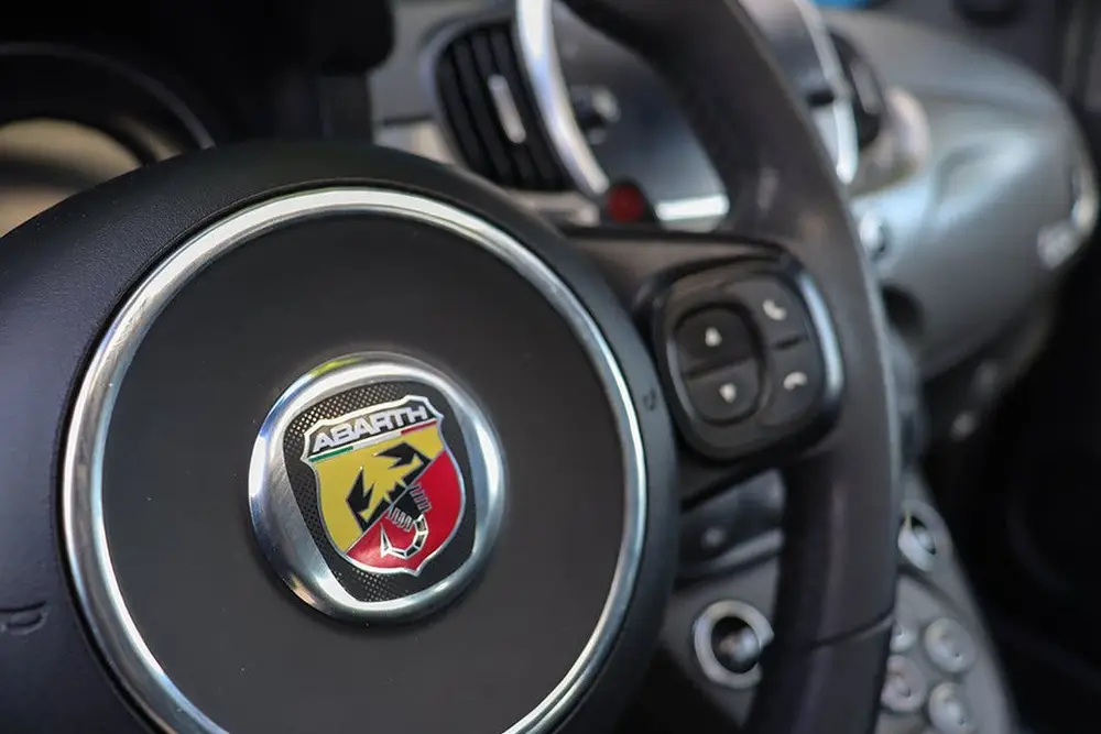 Fiat 500 1.4 T-Jet Abarth Turismo 165pk - Panorama - Grigio uit 2019, foto 20