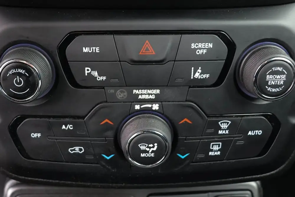 Jeep Renegade 1.3T Limited - Automaat uit 2019, foto 19