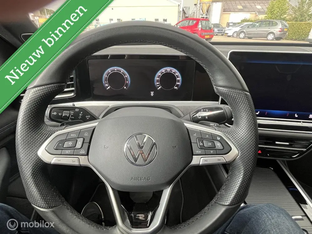 Volkswagen Passat Variant 1.5 eTSI R-Line Business uit 2024, foto 11