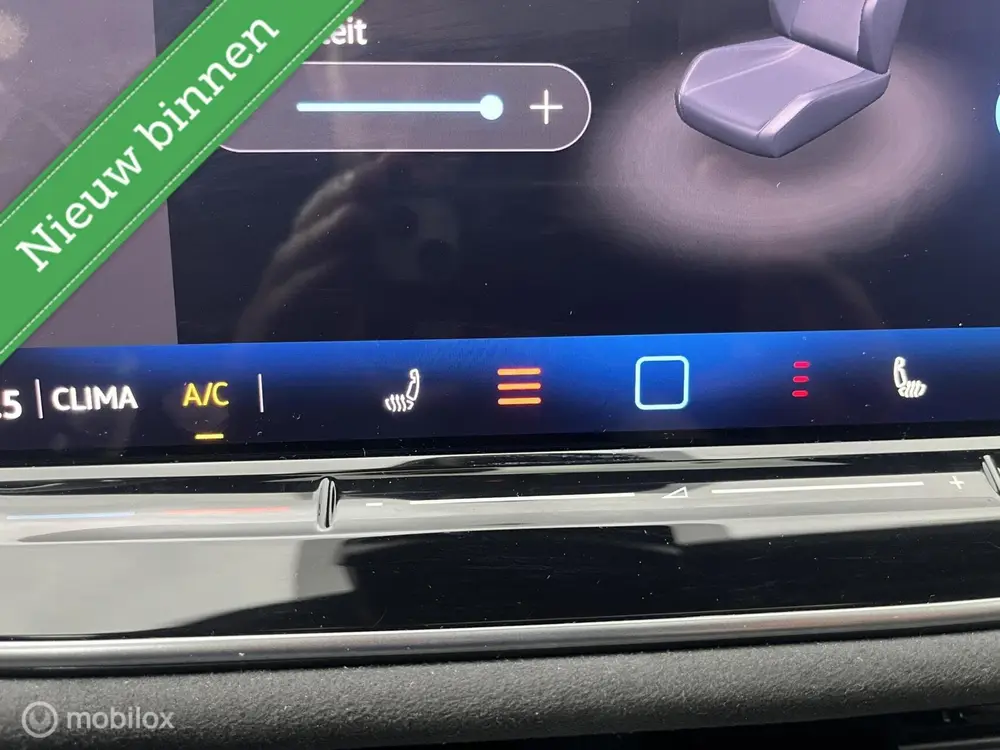 Volkswagen Passat Variant 1.5 eTSI R-Line Business uit 2024, foto 17