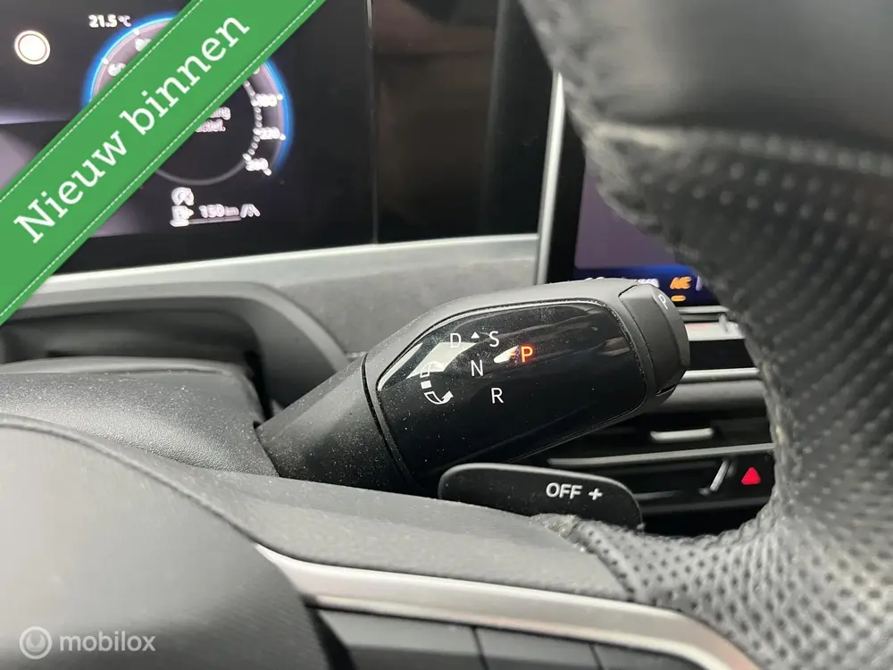 Volkswagen Passat Variant 1.5 eTSI R-Line Business uit 2024, foto 19