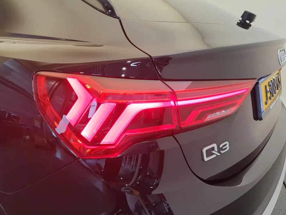 Audi Q3 35 TFSI S-Line Alcantara uit 2020, foto 18