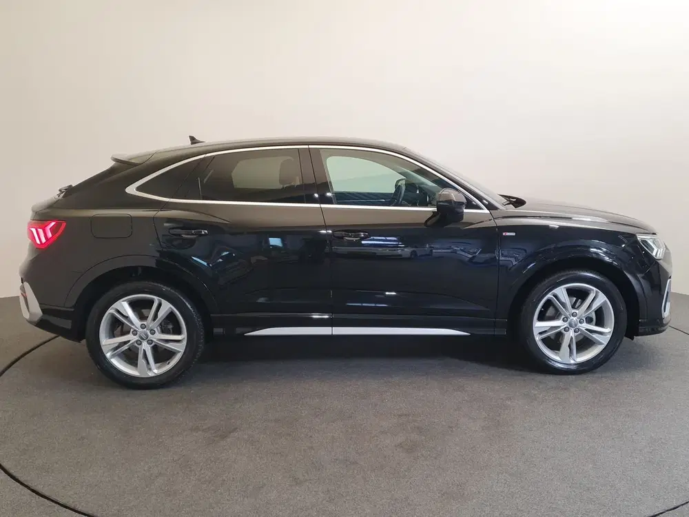 Audi Q3 35 TFSI S-Line Alcantara uit 2020, foto 7