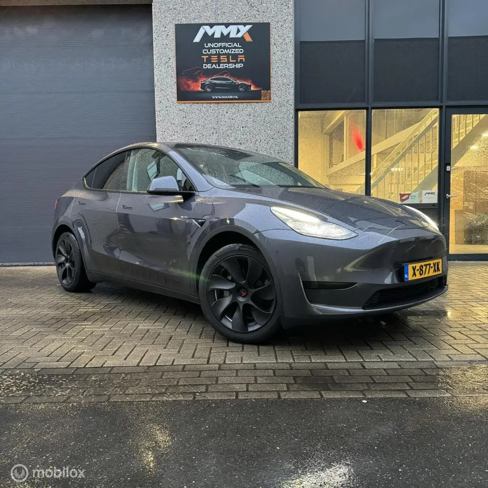 Tesla Model Y + MMX PACK + IAP uit 2023, foto 3