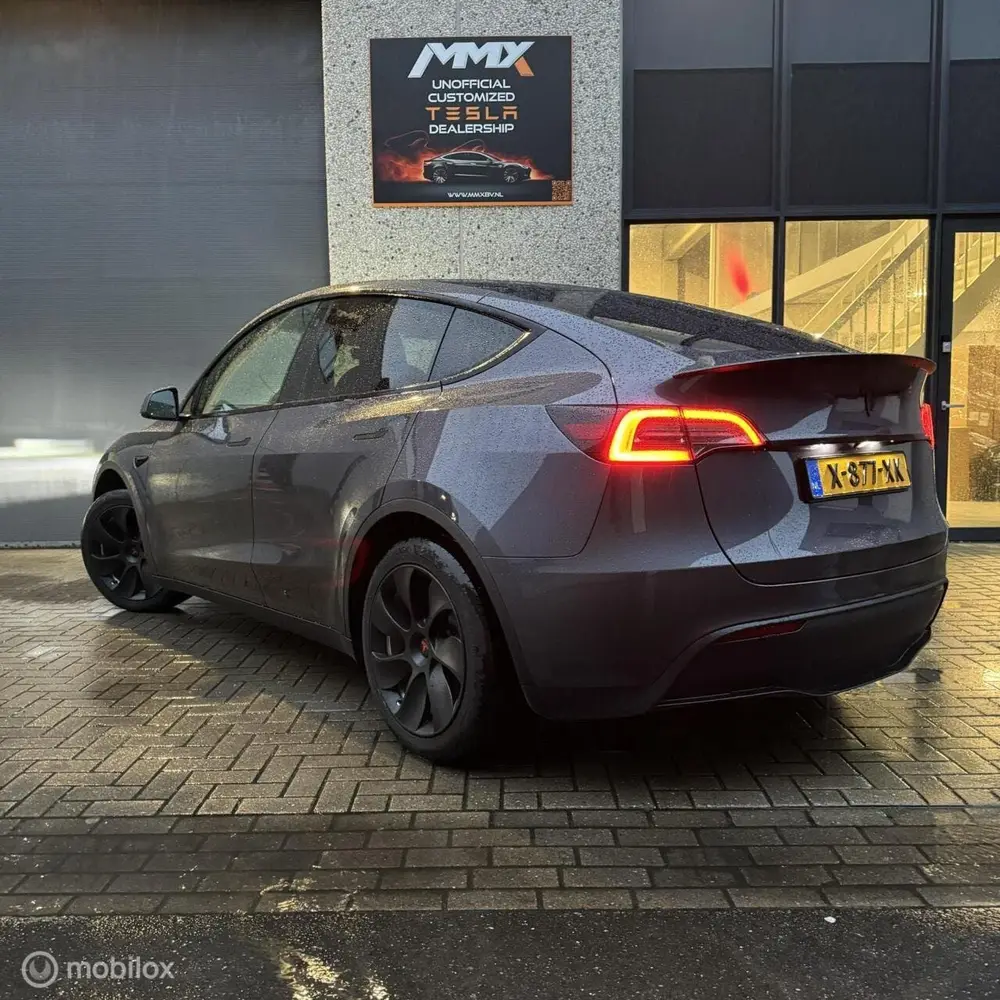 Tesla Model Y + MMX PACK + IAP uit 2023, foto 7