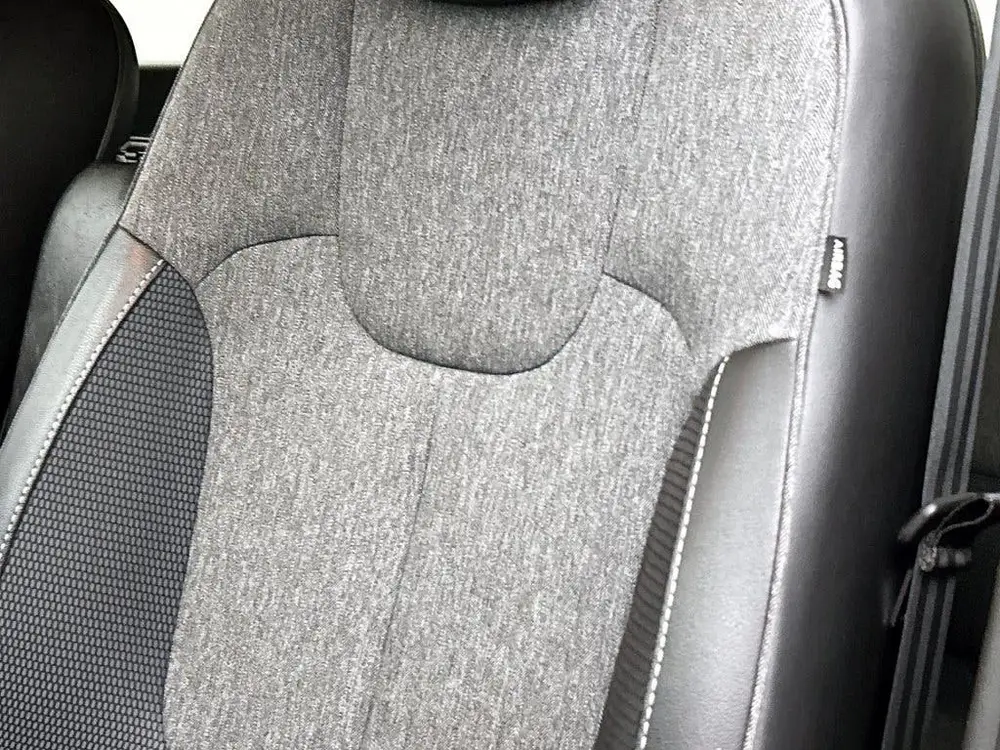 Renault Captur 0.9 TCe Intens (bj 2019) uit 2019, foto 13