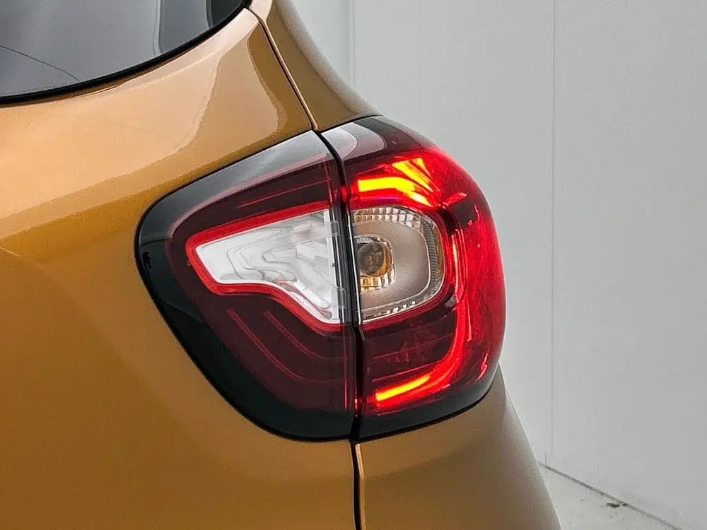 Renault Captur 0.9 TCe Intens (bj 2019) uit 2019, foto 16