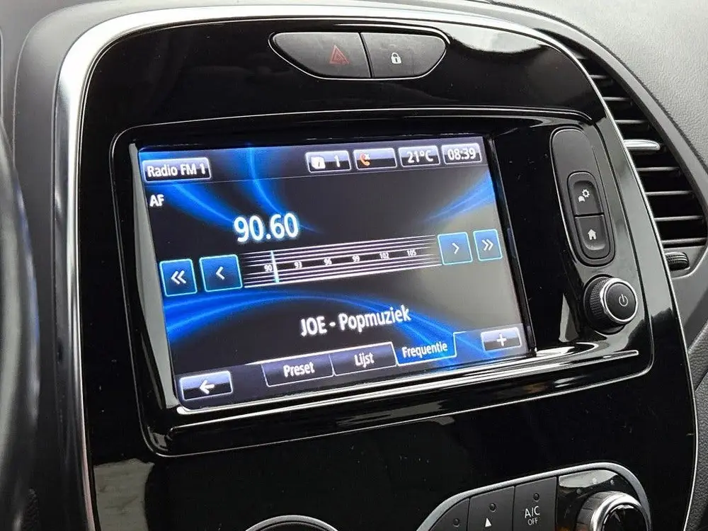 Renault Captur 0.9 TCe Intens (bj 2019) uit 2019, foto 8
