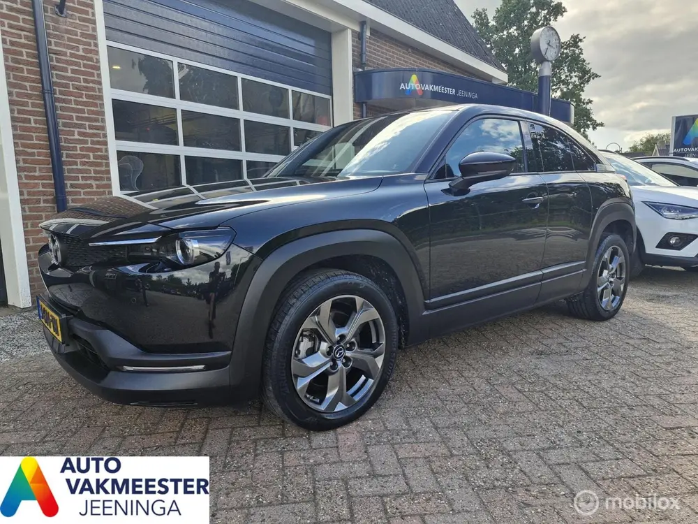 Mazda MX-30 e-SkyActiv 145 First Edition 36 kWh uit 2020, foto 2