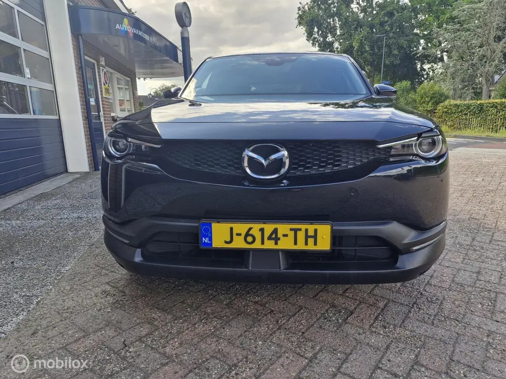 Mazda MX-30 e-SkyActiv 145 First Edition 36 kWh uit 2020, foto 4