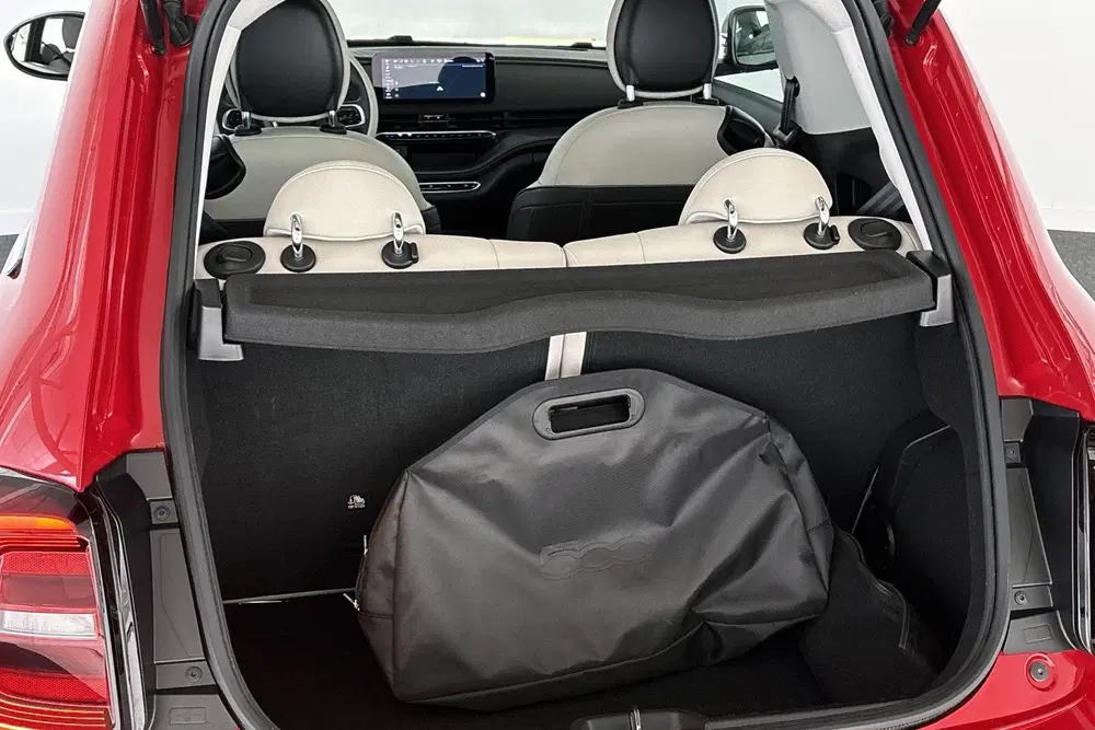 Fiat 500 3+1 La Prima 42 kWh Panoramadak Stoelverwa uit 2024, foto 11