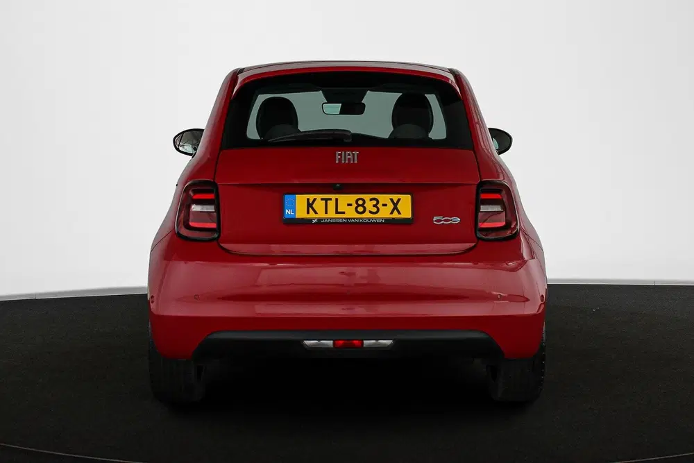 Fiat 500 3+1 La Prima 42 kWh Panoramadak Stoelverwa uit 2024, foto 16