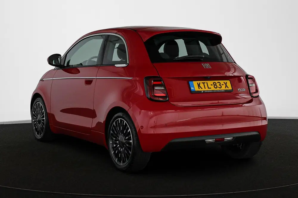 Fiat 500 3+1 La Prima 42 kWh Panoramadak Stoelverwa uit 2024, foto 4
