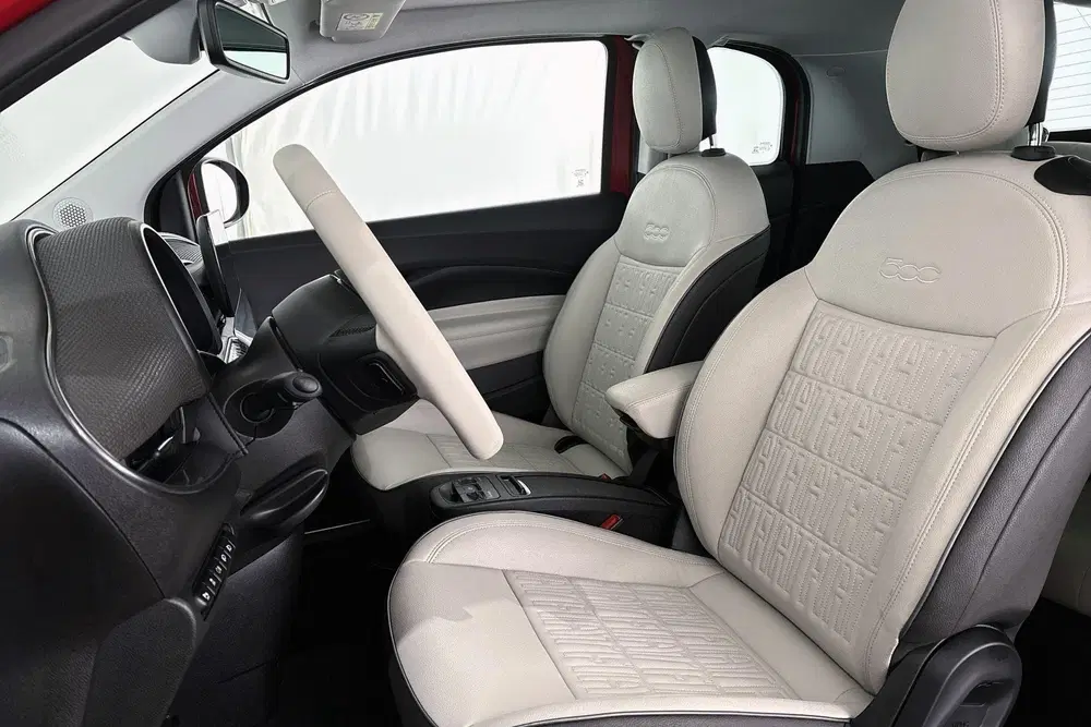 Fiat 500 3+1 La Prima 42 kWh Panoramadak Stoelverwa uit 2024, foto 6