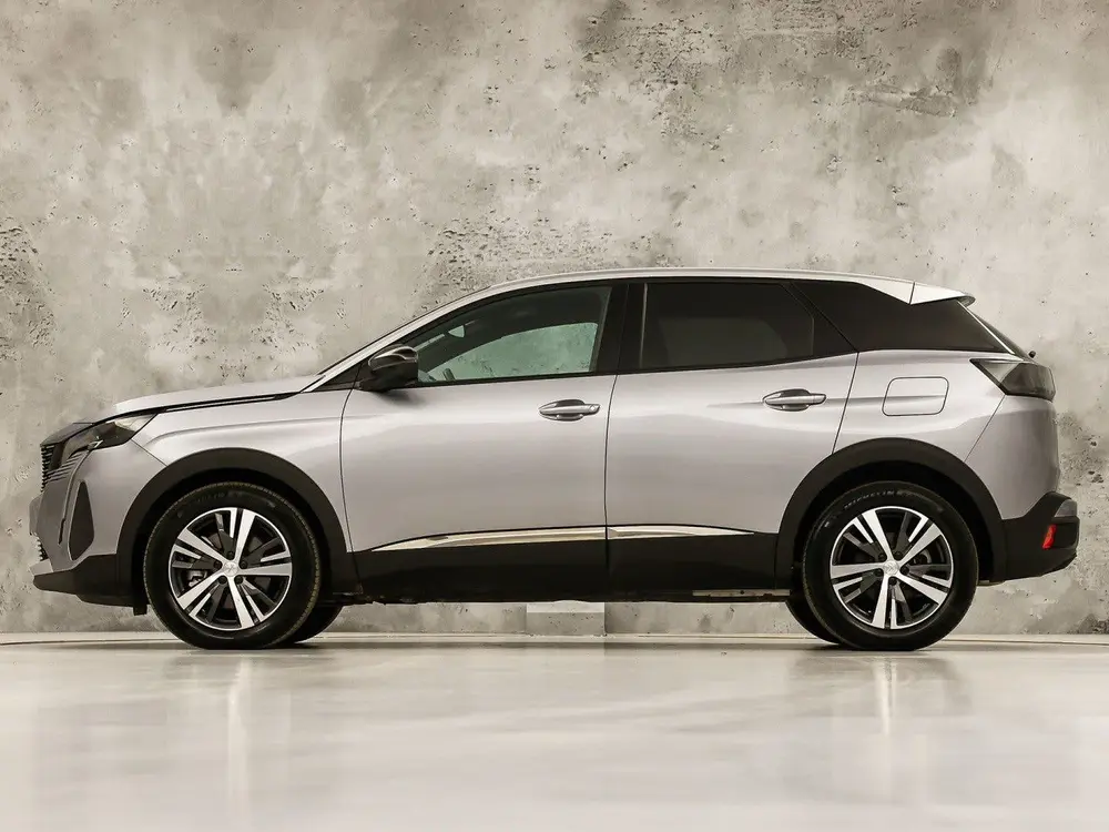 Peugeot 3008 1.6 HYbrid 225 Allure Sport 225Pk Automaat uit 2024, foto 2
