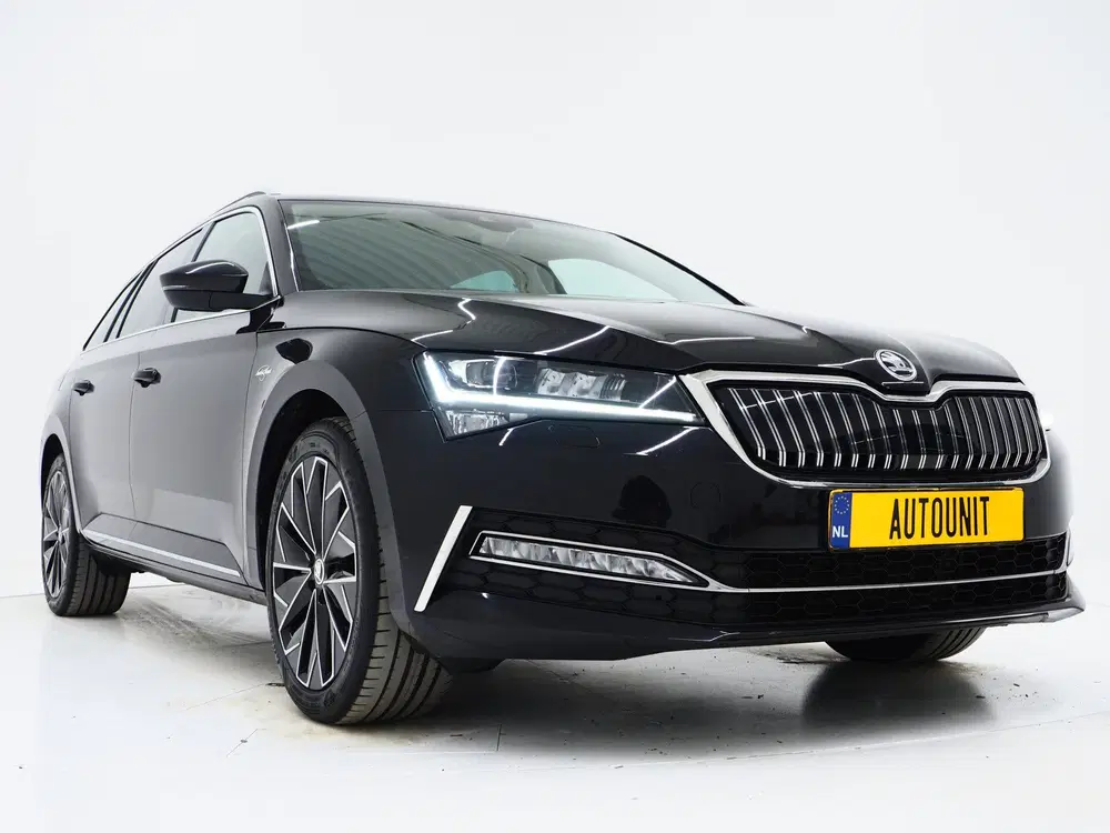Skoda Superb 1.4 TSI iV Laurin & Klement uit 2022, foto 11