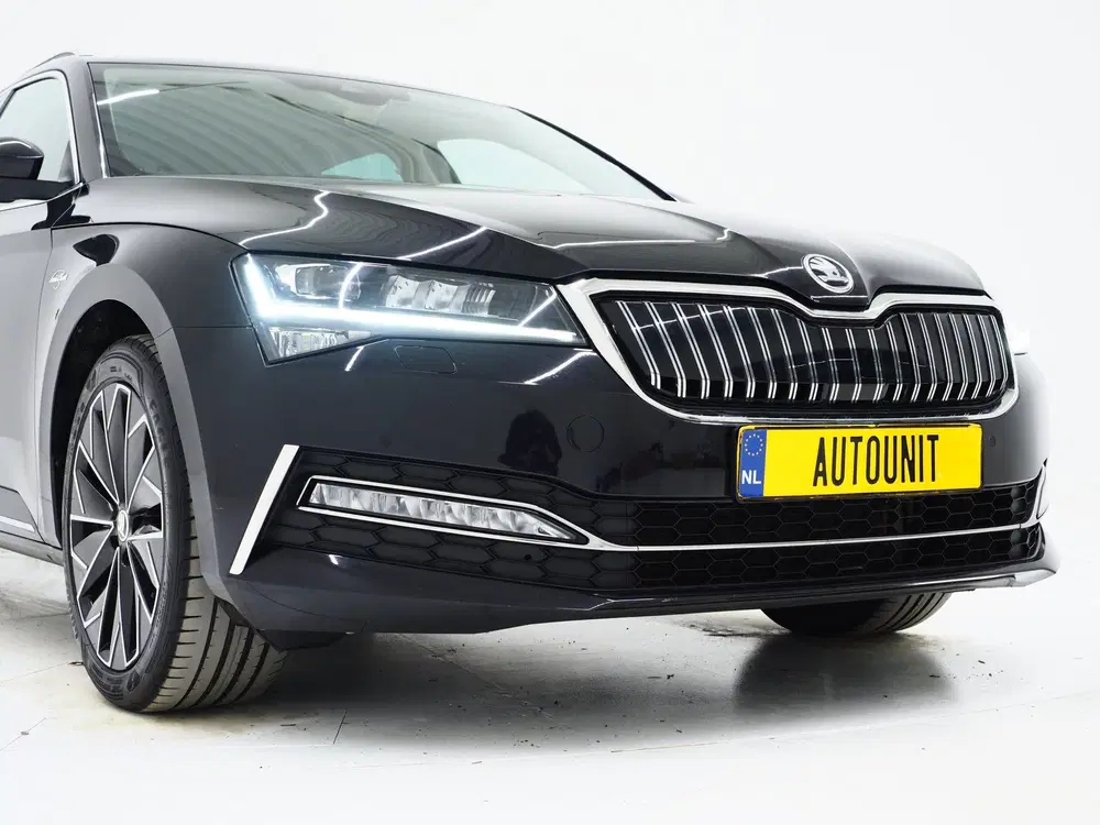 Skoda Superb 1.4 TSI iV Laurin & Klement uit 2022, foto 12