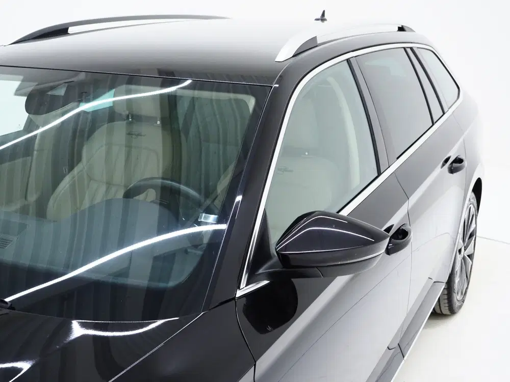 Skoda Superb 1.4 TSI iV Laurin & Klement uit 2022, foto 13
