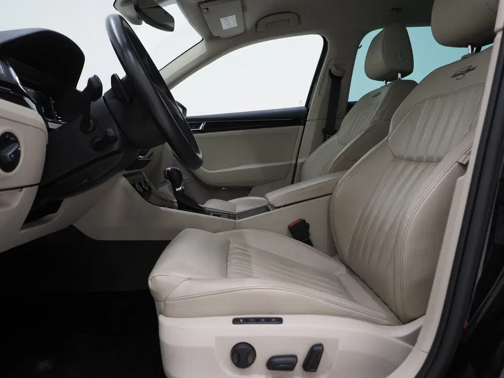 Skoda Superb 1.4 TSI iV Laurin & Klement uit 2022, foto 16