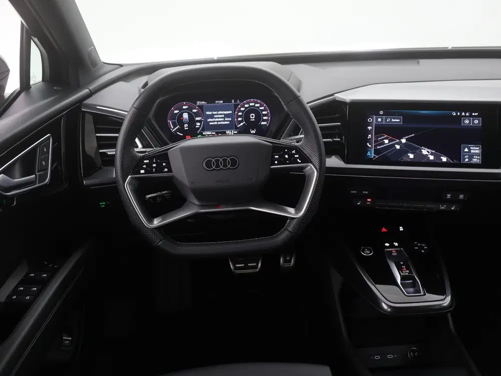 Audi Q4 e-tron 35 Advanced edition 55 kWh 2X S-LINE uit 2021, foto 16