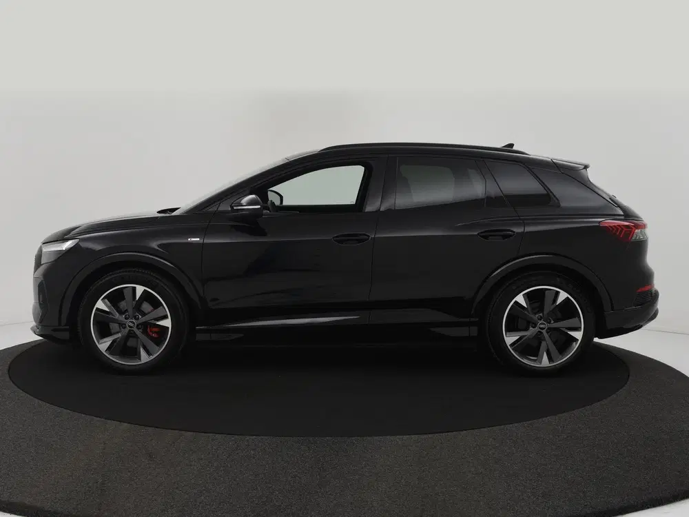 Audi Q4 e-tron 35 Advanced edition 55 kWh 2X S-LINE uit 2021, foto 3