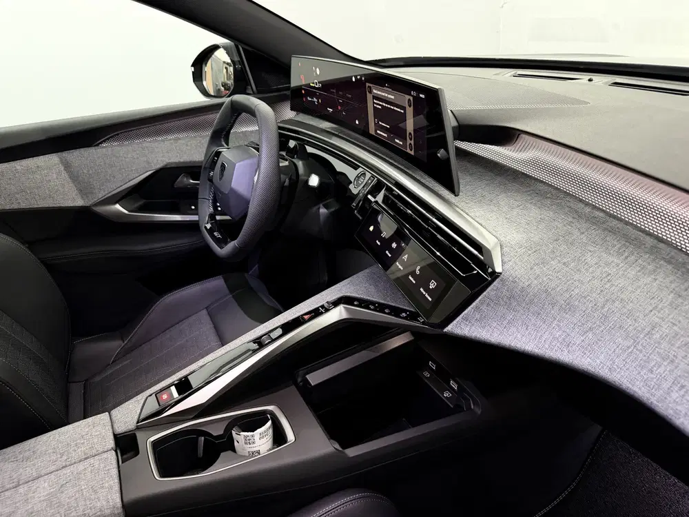 Peugeot 3008 GT 73 kWh Panoramadak uit 2026, foto 10
