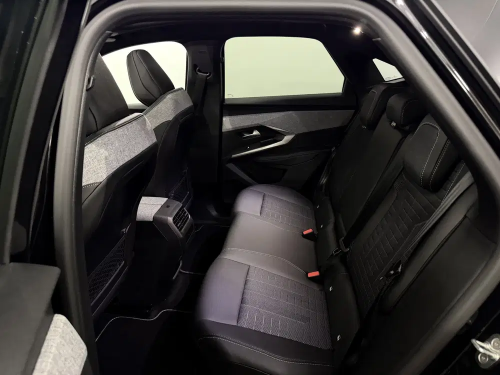 Peugeot 3008 GT 73 kWh Panoramadak uit 2026, foto 8