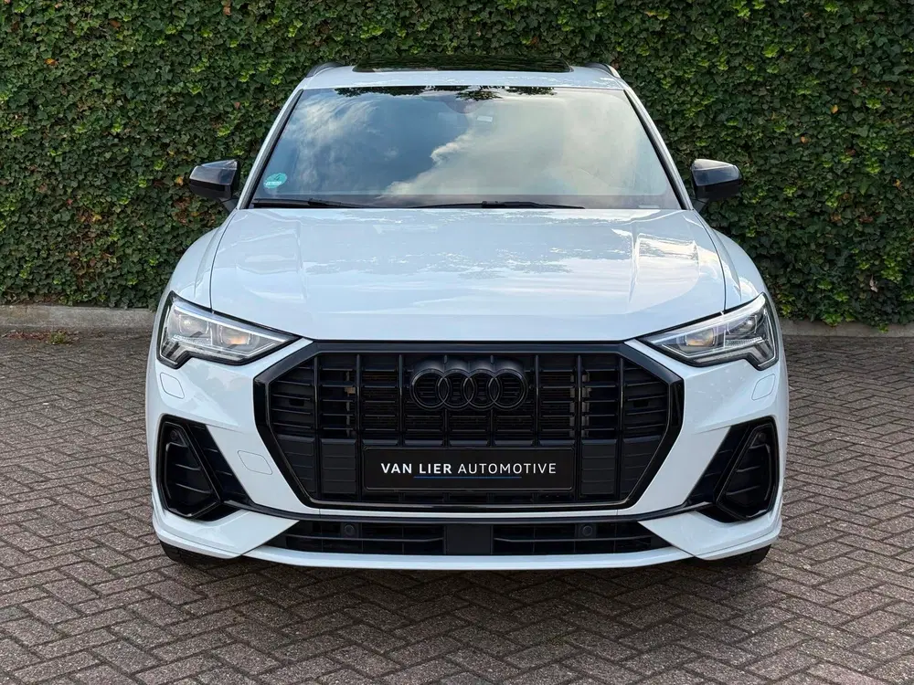 Audi Q3 45 TFSI e S edition uit 2022, foto 7