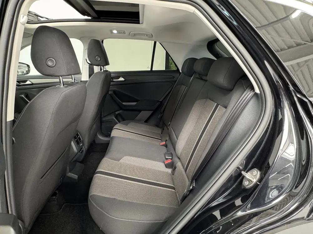 Volkswagen T-Roc 1.5 TSI Style Business | Panoramadak | Navi uit 2021, foto 8