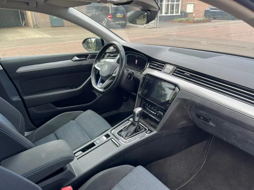 Volkswagen PASSAT 1.4 TSI PHEV GTE **STORING VERSNELLINGSBAK uit 2021, foto 2