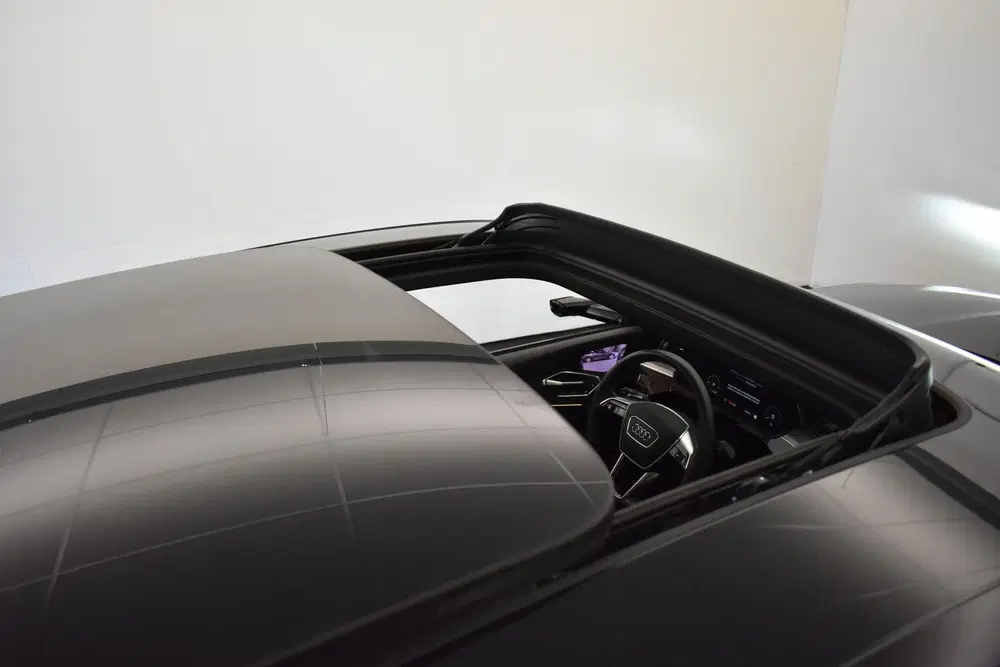 Audi e-tron S Pano uit 2022, foto 4