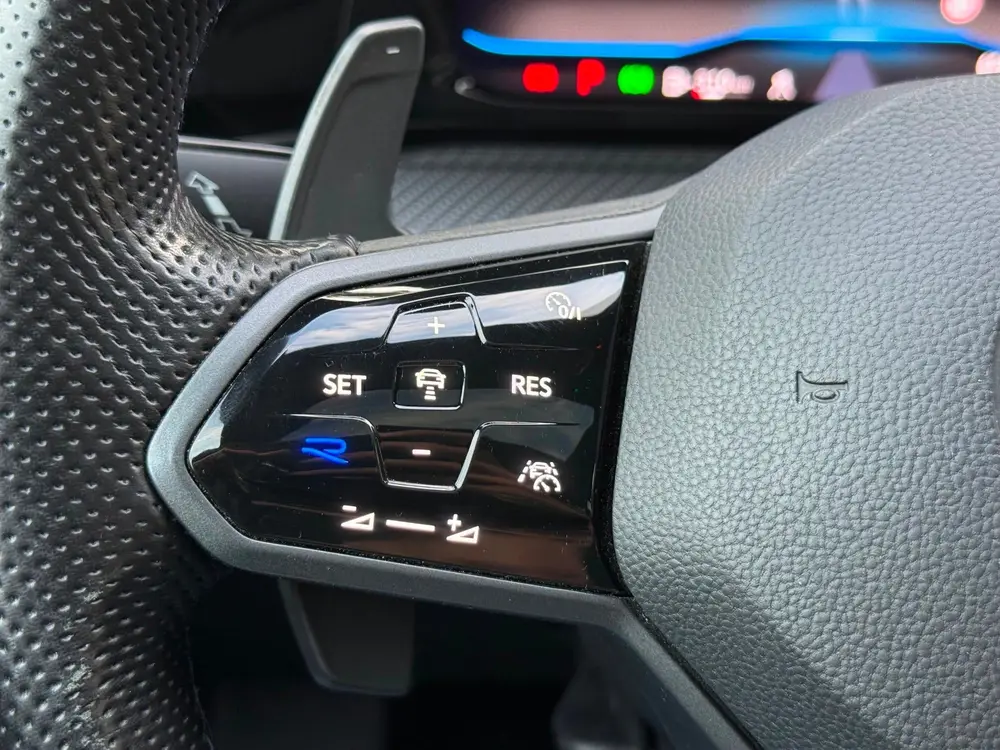 Volkswagen GOLF 2.0 TSI R 4Motion | Pano | Akra | Ventilatie uit 2021, foto 19