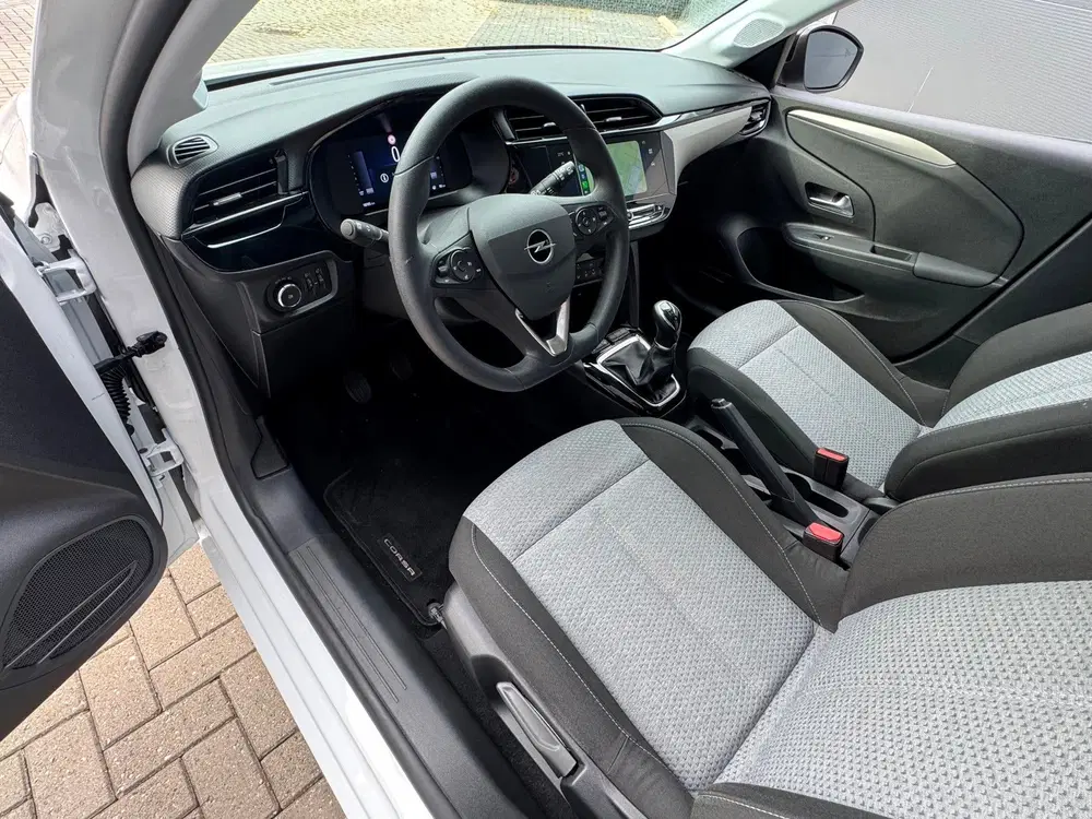 Opel Corsa 1.2 Edition uit 2024, foto 14