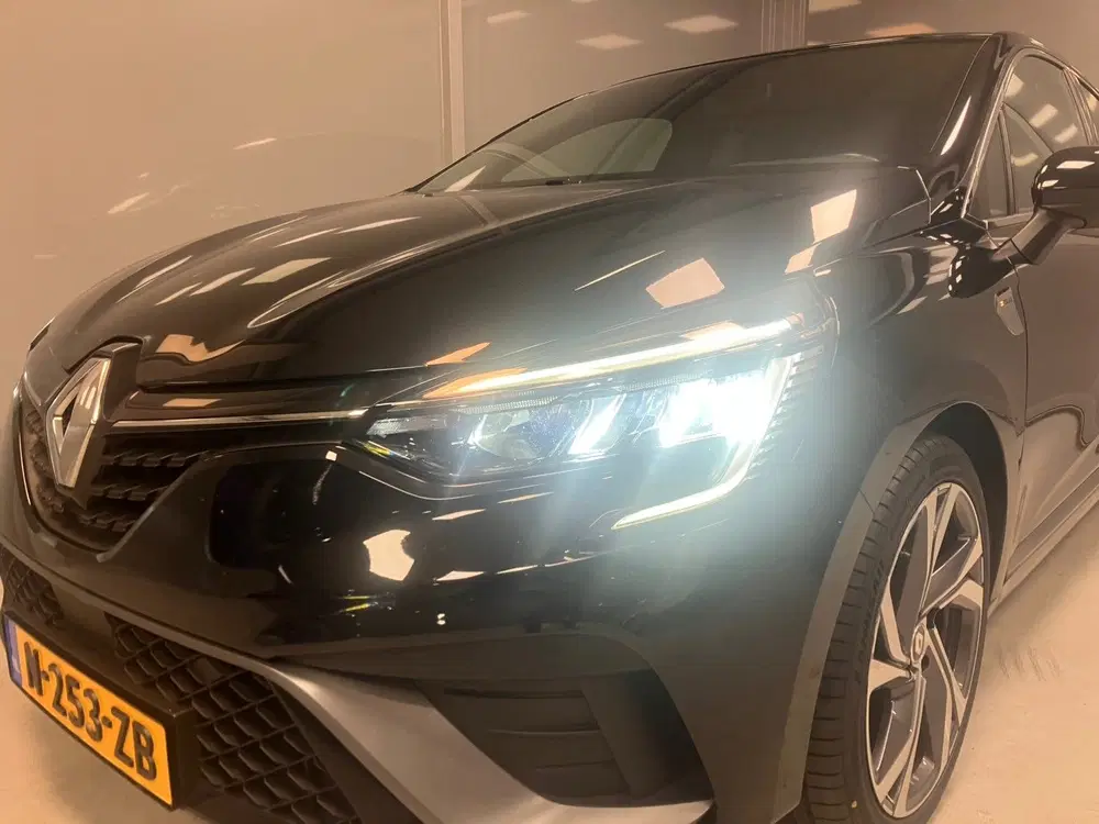 Renault Clio 1.6 E-Tech Hybrid 140 R.S. Line uit 2022, foto 19