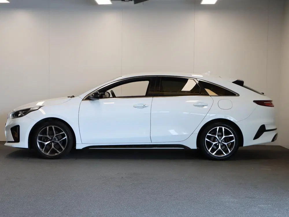 Kia ProCeed 1.0 T-GDI GT-Line uit 2021, foto 2