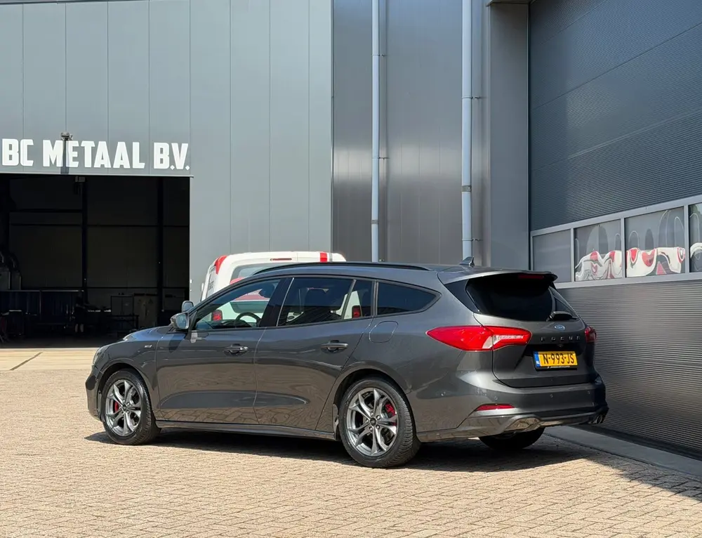 Ford Focus 1.0 Vignale ST-Line bj.2019 Camera uit 2019, foto 3